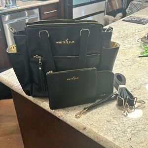 Black leather white elm purse with wallet & wristlet